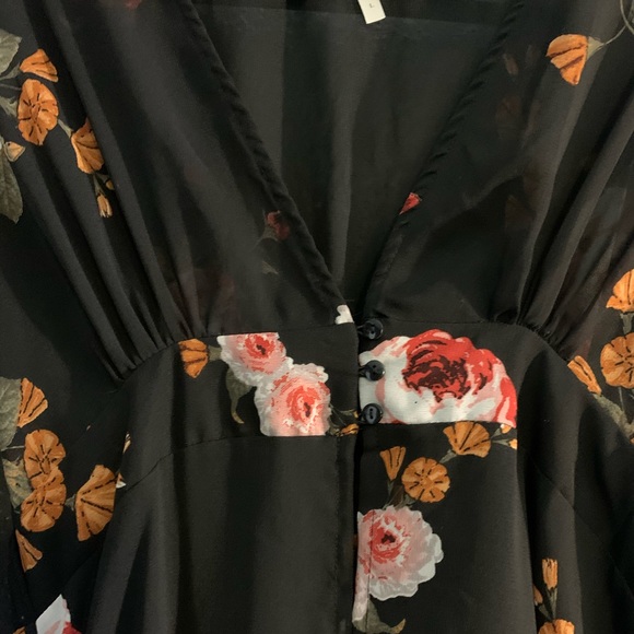 Open long dress - Picture 2 of 2